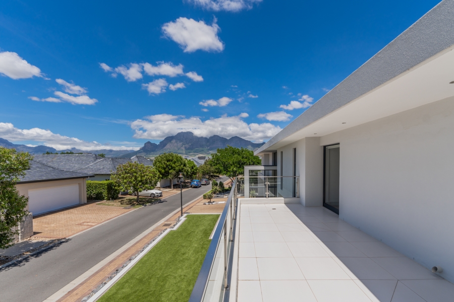 4 Bedroom Property for Sale in Pearl Valley at Val de Vie Western Cape